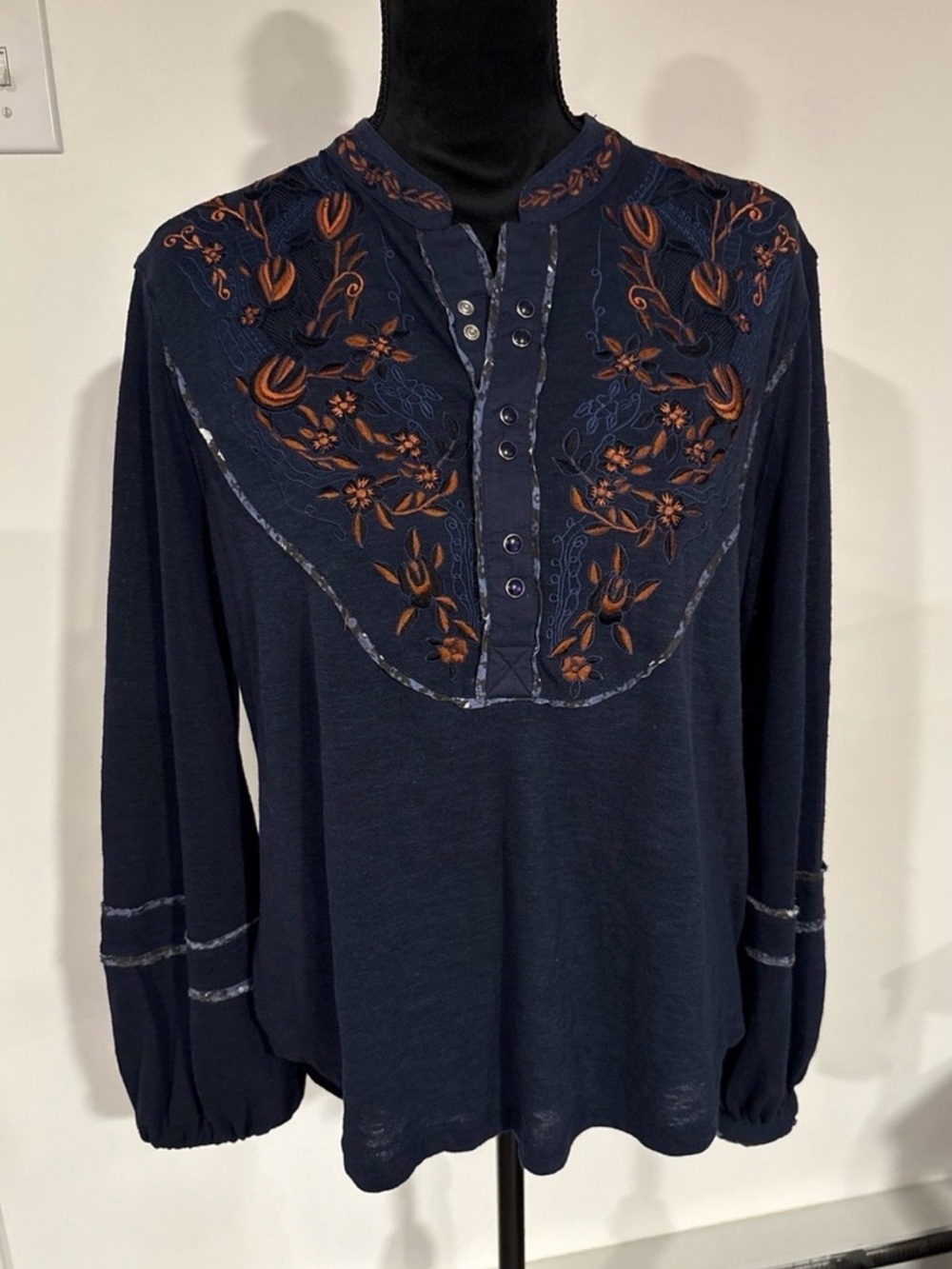 Free People Easy Breezy embroidered Henley Top size Medium